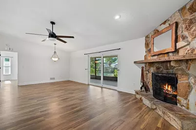 4428 Meadow Creek Circle, Sarasota, FL 34233 - Photo 9