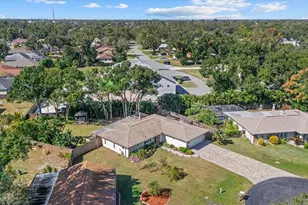 4428 Meadow Creek Cir, Sarasota, FL 34233 - Photo 39