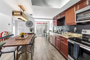 4106 61st Ave Terrace W, Bradenton, FL 34210 - Photo 11