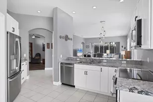 5131 97th St E, Bradenton, FL 34211 - Photo 11