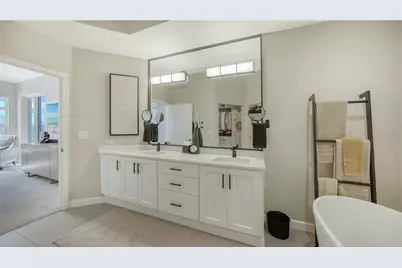 5440 Eagles Point Circle #104, Sarasota, FL 34231 - Photo 27