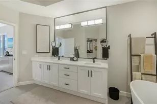 5440 Eagles Point Cir, Sarasota, FL 34231 - Photo 27