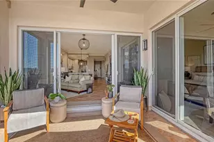 5440 Eagles Point Cir, Sarasota, FL 34231 - Photo 9