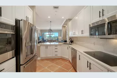 5440 Eagles Point Circle #104, Sarasota, FL 34231 - Photo 17