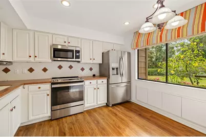 4687 Chandlers Forde #25, Sarasota, FL 34235 - Photo 7