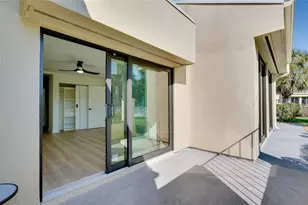 2221 Meadowlake Ct, Sarasota, FL 34235 - Photo 39