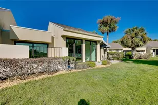 2221 Meadowlake Ct, Sarasota, FL 34235 - Photo 45