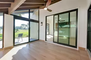 2221 Meadowlake Ct, Sarasota, FL 34235 - Photo 31