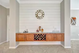 17637 Gawthrop Dr, Bradenton, FL 34211 - Photo 5