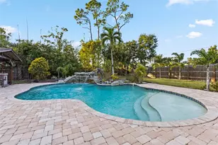 4301 S Lockwood Ridge Rd, Sarasota, FL 34231 - Photo 35