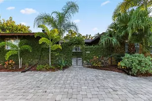 4301 S Lockwood Ridge Rd, Sarasota, FL 34231 - Photo 3