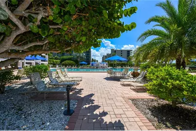 1125 Gulf Of Mexico Drive #101, Longboat Key, FL 34228 - Photo 29