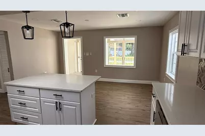 3620 E Tampa Circle, Tampa, FL 33629 - Photo 9