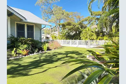 324 Julia Place, Sarasota, FL 34236 - Photo 3