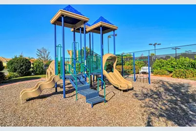 1749 Burgos Drive, Sarasota, FL 34238 - Photo 53