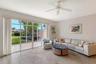 1749 Burgos Dr, Sarasota, FL 34238 - Photo 7