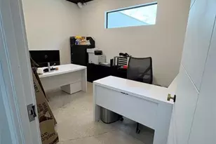 429 N Lime Ave, Sarasota, FL 34237 - Photo 15