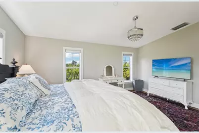 6330 Laguna Drive, Longboat Key, FL 34228 - Photo 35