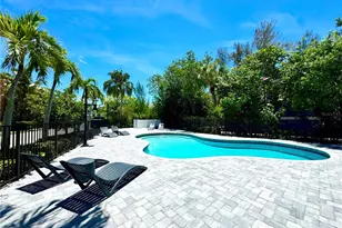 6330 Laguna Dr, Longboat Key, FL 34228 - Photo 47