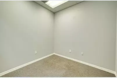 1040 E Brandon Boulevard, Brandon, FL 33511 - Photo 13