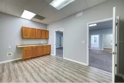 1040 E Brandon Boulevard, Brandon, FL 33511 - Photo 15