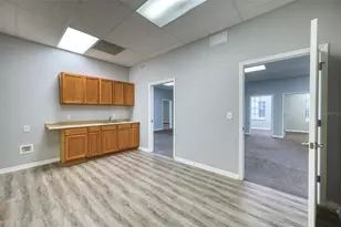 1040 E Brandon Blvd, Brandon, FL 33511 - Photo 15