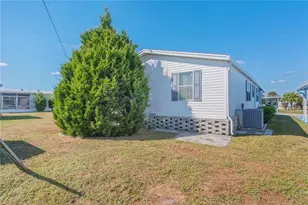 527 Fleetwood St, North Port, FL 34287 - Photo 5