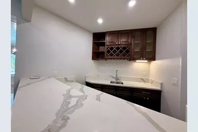 3231 E Forest Lake Drive, Sarasota, FL 34232 - Photo 23