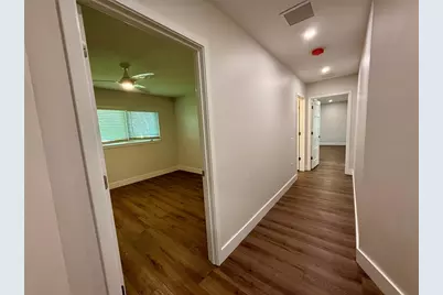 3231 E Forest Lake Drive, Sarasota, FL 34232 - Photo 35