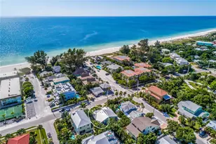 7203 Gulf Dr, Bradenton Beach, FL 34217 - Photo 3