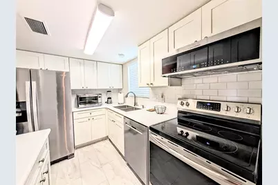 1581 Leisure Drive #M7, Bradenton, FL 34207 - Photo 3