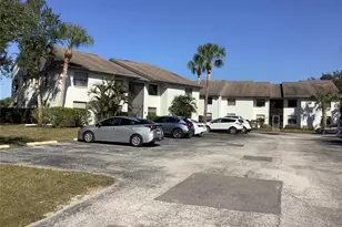 2481 Twin Dr, Sarasota, FL 34234 - Photo 3