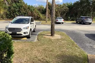 2481 Twin Dr, Sarasota, FL 34234 - Photo 9