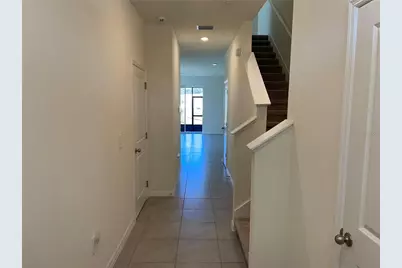 9011 Milestone Drive, Sarasota, FL 34238 - Photo 3