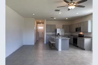 9011 Milestone Drive, Sarasota, FL 34238 - Photo 9