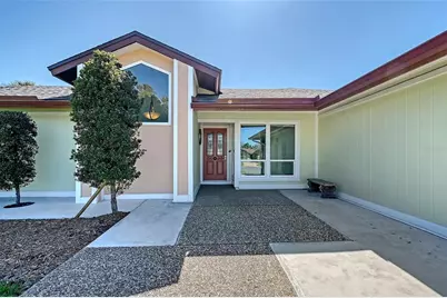 3704 Prairie Dunes Drive, Sarasota, FL 34238 - Photo 7