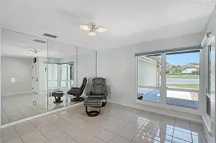 3704 Prairie Dunes Dr, Sarasota, FL 34238 - Photo 15