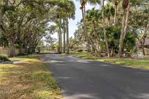 3625 57th Ave Dr W, Bradenton, FL 34210 - Photo 45