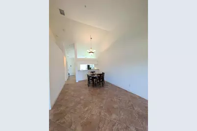 432 Sunset Lake Boulevard #205, Venice, FL 34292 - Photo 3