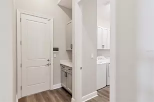 9088 Bernini Pl, Sarasota, FL 34240 - Photo 31