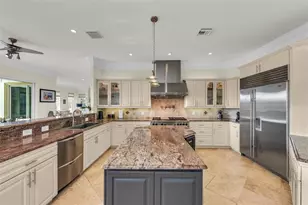 550 Yardarm Ln, Longboat Key, FL 34228 - Photo 9