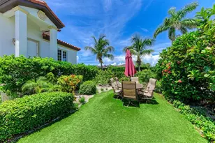 550 Yardarm Ln, Longboat Key, FL 34228 - Photo 17