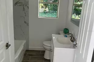 1006 26th St W, Bradenton, FL 34205 - Photo 7