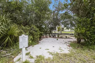 1015 34th Dr W, Palmetto, FL 34221 - Photo 35