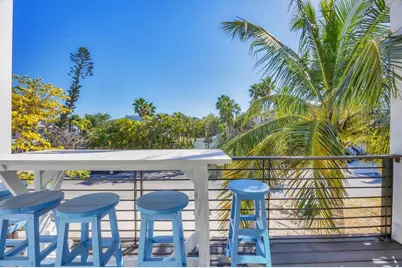 108 11th Street S, Bradenton Beach, FL 34217 - Photo 11
