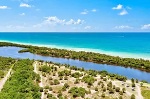 439 Lake of the Woods Dr, Venice, FL 34293 - Photo 77