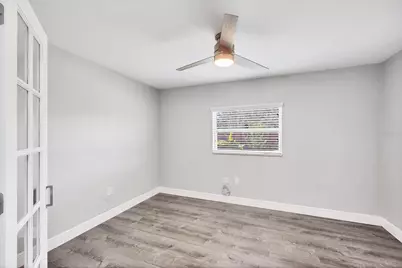 618 Eastpointe Court, Sarasota, FL 34232 - Photo 19