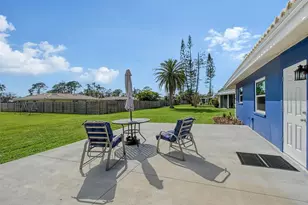 2434 Carlisle Pl, Sarasota, FL 34231 - Photo 33