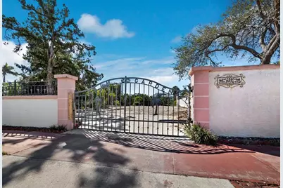 259 John Ringling Boulevard, Sarasota, FL 34236 - Photo 9