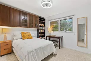 2207 Hickory Ave, Sarasota, FL 34234 - Photo 19